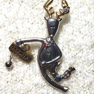 Christmas Reindeer silver tone Retro brooch
